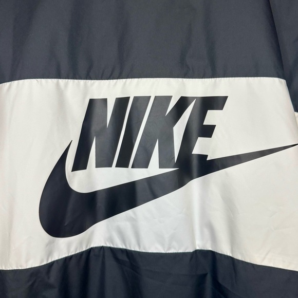 Nike Stand Collar Stay Warm Bomber Puffer Jacket Coat Black And White Size Small - Picture 7 of 9